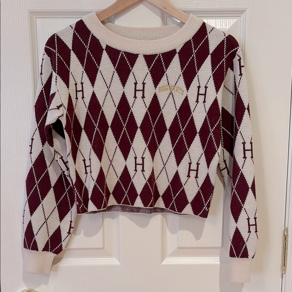 Cropped Hogwarts Argyle Print Sweater